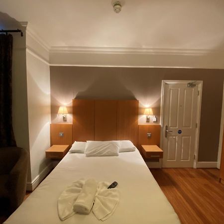 Buckingham Hotel High Wycombe Eksteriør bilde