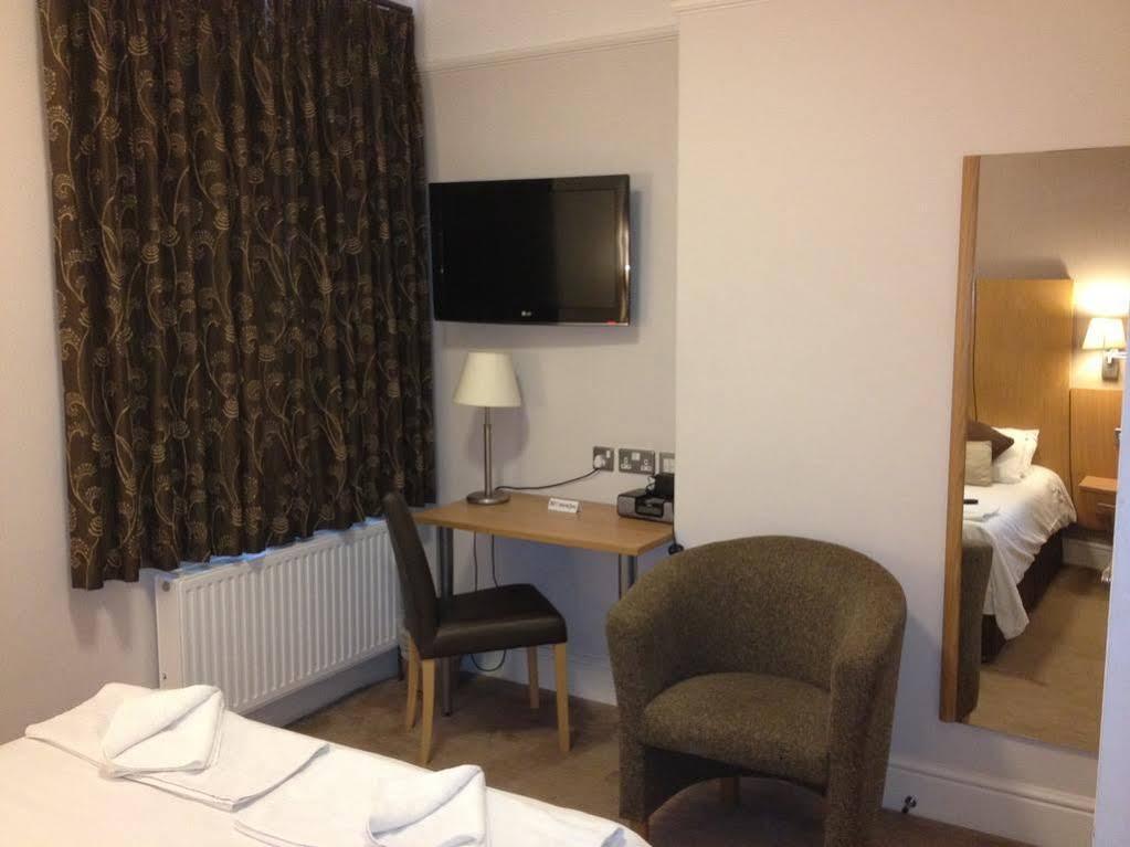 Buckingham Hotel High Wycombe Eksteriør bilde