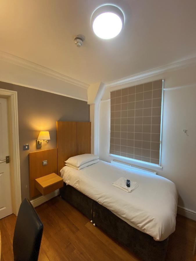 Buckingham Hotel High Wycombe Eksteriør bilde